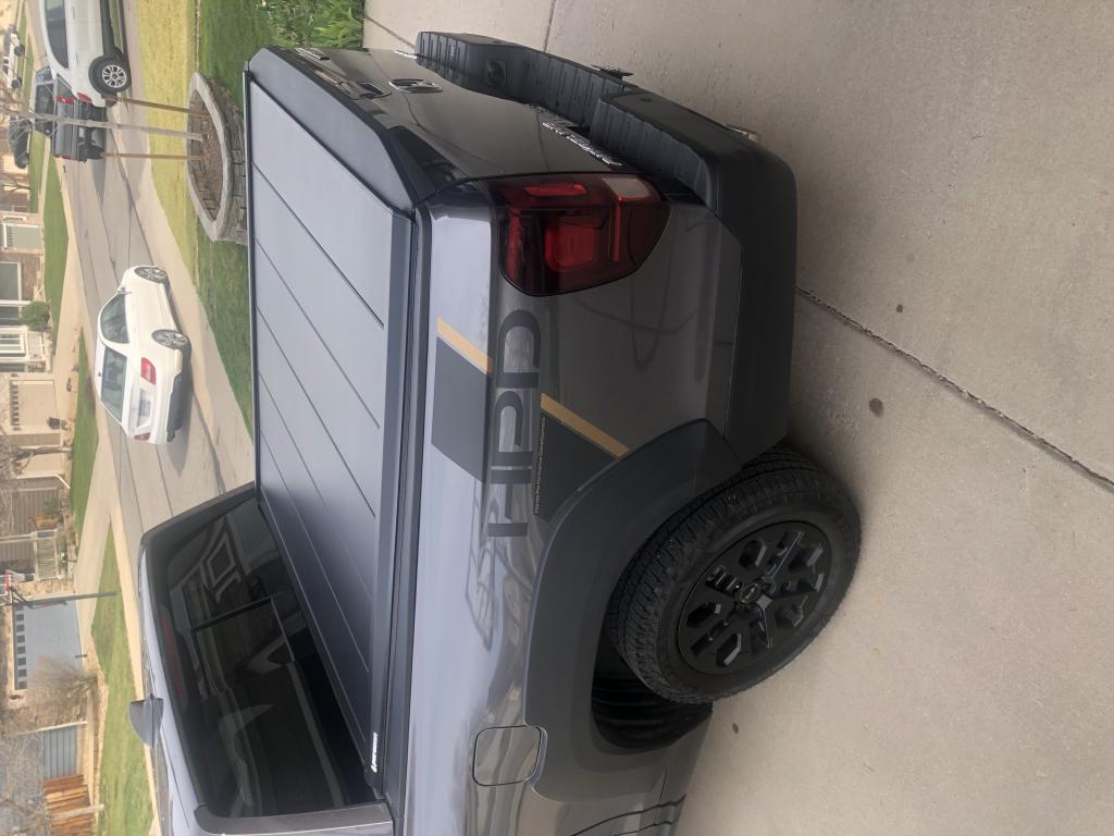 Peragon bed cover 2.jpg